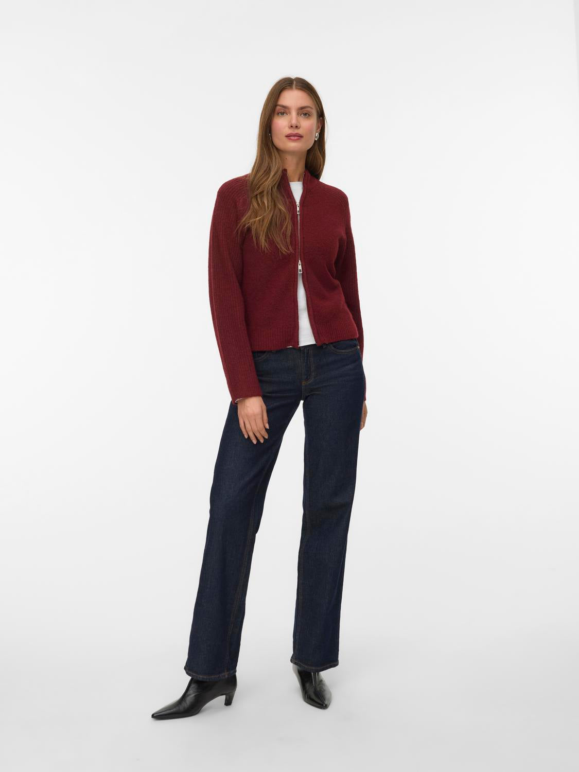 model_shot-front